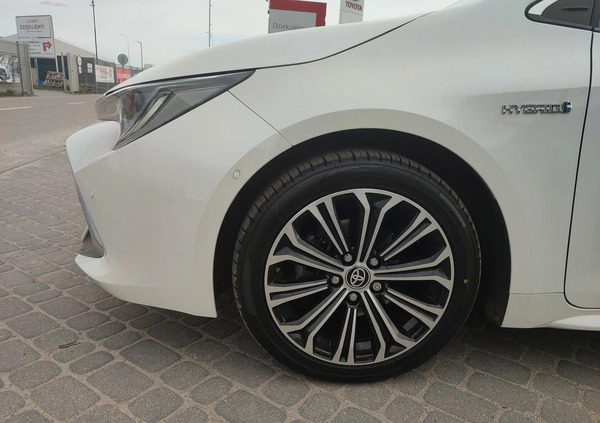 Toyota Corolla cena 96600 przebieg: 122362, rok produkcji 2020 z Młynary małe 379